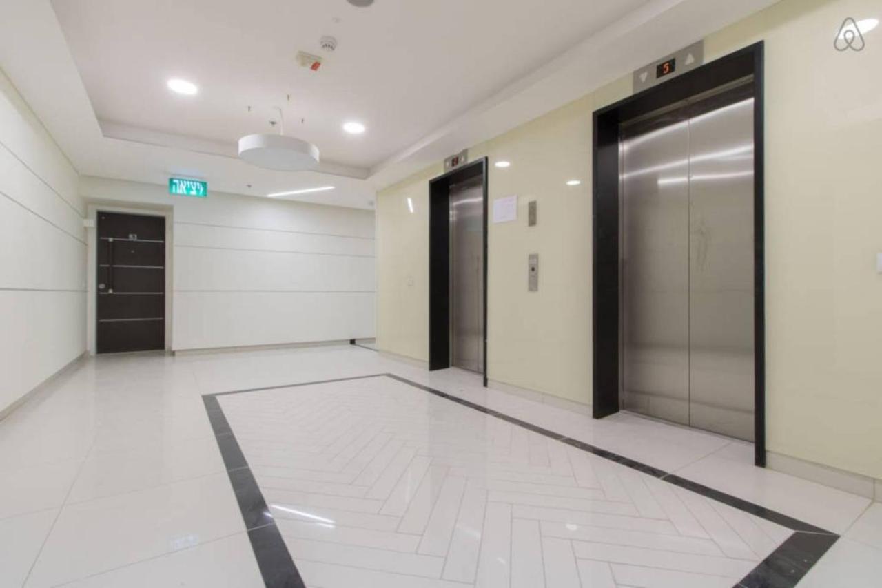 Exclusive Two-Bedroom Apartment With Parking Ierusalim Exterior foto